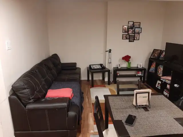 Beautiful 2 Bedrooms Basement Apartment at Heartland Town Centre - Photo 5