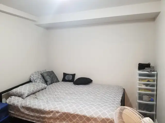 Beautiful 2 Bedrooms Basement Apartment at Heartland Town Centre - Photo 8