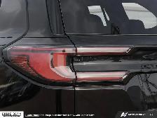 2026 GMC Acadia AT4 - Photo 11