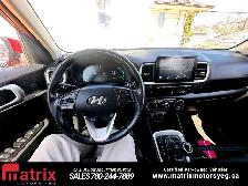 2023 Hyundai Venue SEL - Photo 18