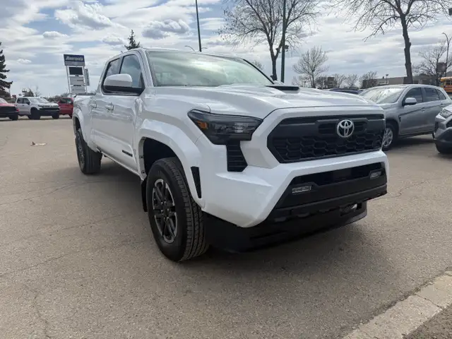 2025 TOYOTA TACOMA BASE - Photo 3