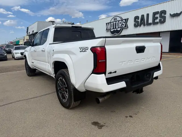 2025 TOYOTA TACOMA BASE - Photo 8