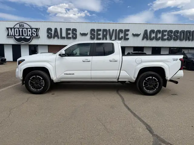 2025 TOYOTA TACOMA BASE - Photo 9