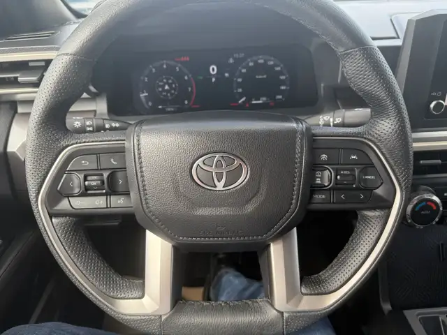 2025 TOYOTA TACOMA BASE - Photo 13