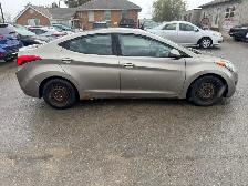 2013 Hyundai Elantra GL, SEDAN, MANUAL, GREAT ON FUEL, AS IS SPE - Photo 6