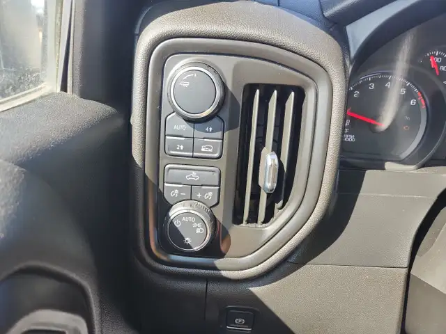 2021 Chevrolet Silverado 1500 - Photo 17