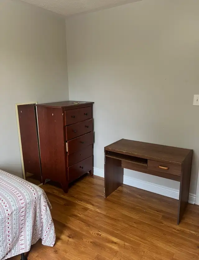 Furnished room for rent - Photo 3