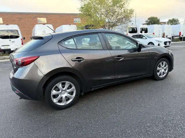 2015 Mazda MAZDA3 i Sport AT 5-Door, Xenon headlights. - Photo 3