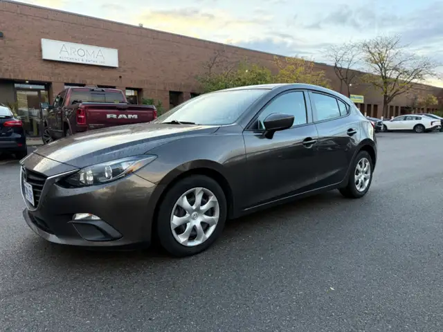 2015 Mazda MAZDA3 i Sport AT 5-Door, Xenon headlights. - Photo 5