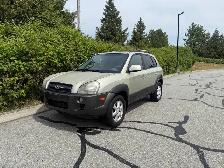 2005 HYUNDAI TUSCON GL AUTOMATIC A/C FULLY LOADED LOCAL BC VEHIC