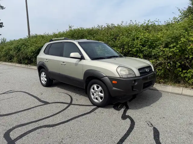 2005 HYUNDAI TUSCON GL AUTOMATIC A/C FULLY LOADED LOCAL BC VEHIC - Photo 2