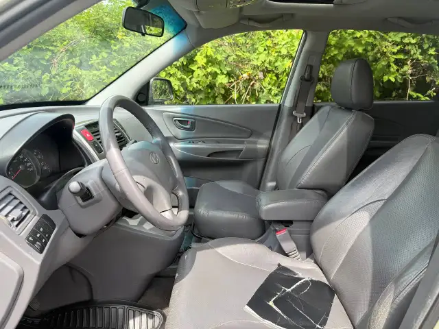 2005 HYUNDAI TUSCON GL AUTOMATIC A/C FULLY LOADED LOCAL BC VEHIC - Photo 8