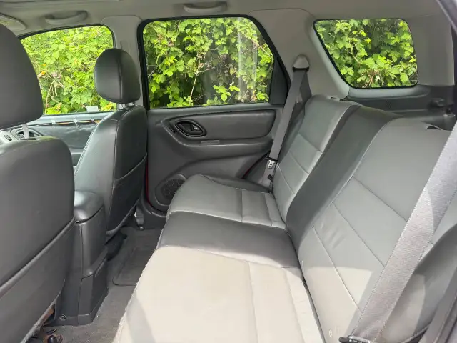 2003 FORD ESCAPE XLT 4WD AUTOMATIC A/C FULLY LOADED LOCAL BC VEH - Photo 4