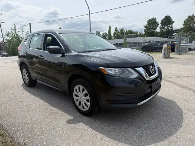 2017 NISSAN ROUGE S AWD AUTOMATIC A/C BACK UP CAM BLUETOOTH LOCA - Photo 2
