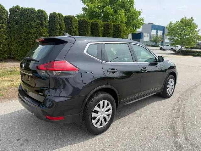 2017 NISSAN ROUGE S AWD AUTOMATIC A/C BACK UP CAM BLUETOOTH LOCA - Photo 3