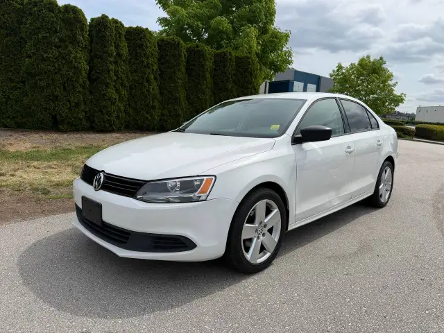 2013 VOLKSWAGEN JETTA TRENDLINE  AUTOMATIC A/C FULLY LOADED LOCA
