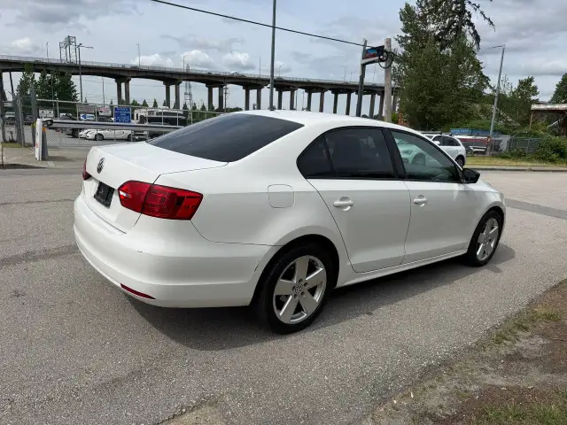 2013 VOLKSWAGEN JETTA TRENDLINE  AUTOMATIC A/C FULLY LOADED LOCA - Photo 3