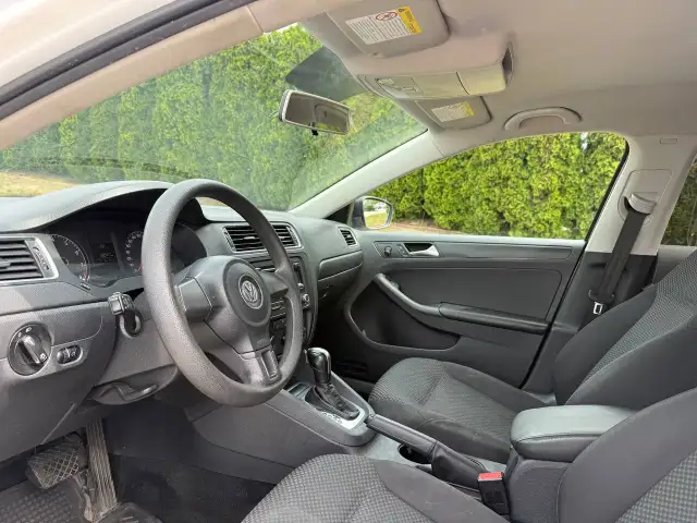 2013 VOLKSWAGEN JETTA TRENDLINE  AUTOMATIC A/C FULLY LOADED LOCA - Photo 8