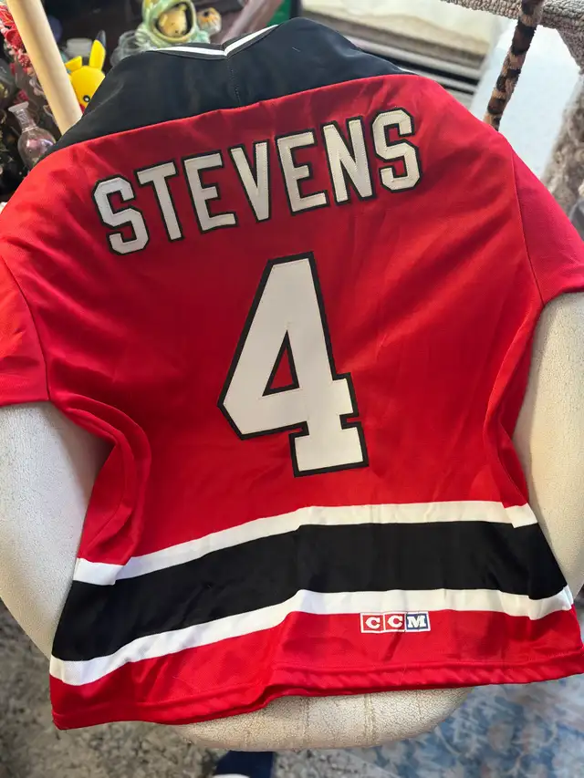 sports jerseys and hats - Photo 3