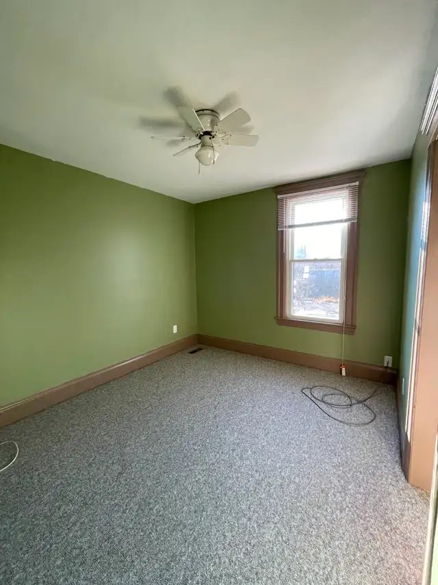 4 Bedroom House between downtown and University of Windsor - Photo 6