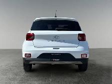 2025 Hyundai Venue Essential - Photo 5