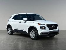 2025 Hyundai Venue Essential - Photo 9
