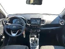 2025 Hyundai Venue Essential - Photo 15