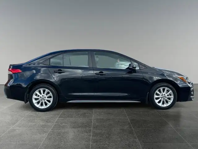 2022 Toyota Corolla SE - Photo 8