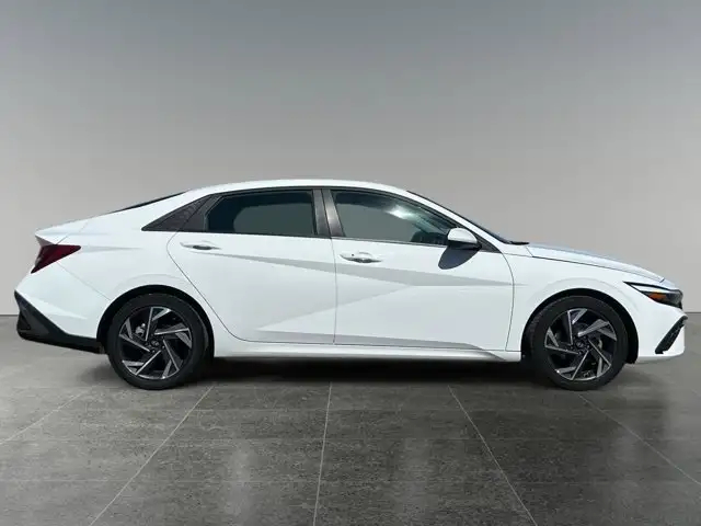 2024 Hyundai Elantra Preferred - Photo 8