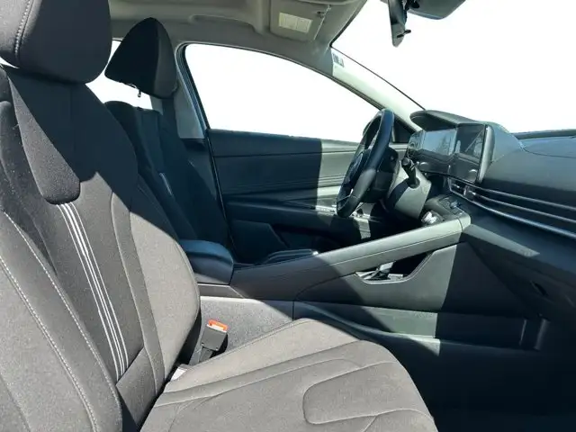 2024 Hyundai Elantra Preferred - Photo 12