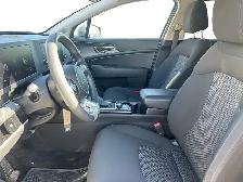 2023 Kia Sportage LX - Photo 12