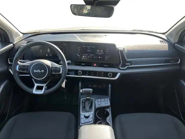2023 Kia Sportage LX - Photo 14