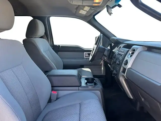 2011 Ford F-150 XLT - Photo 17
