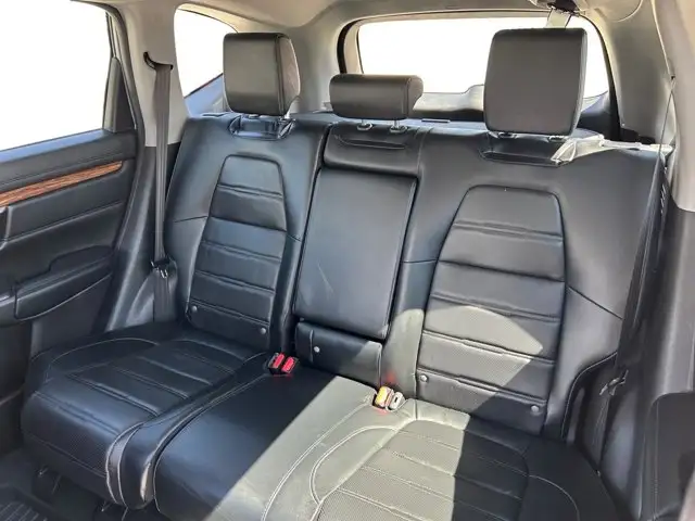 2022 Honda CR-V Touring - Photo 16