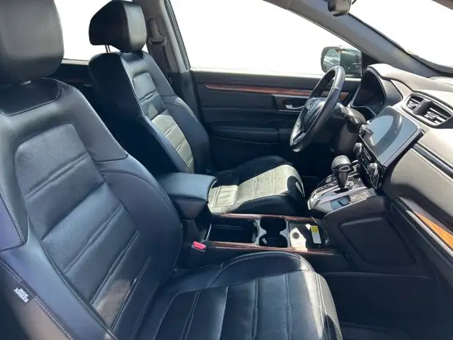 2022 Honda CR-V Touring - Photo 17