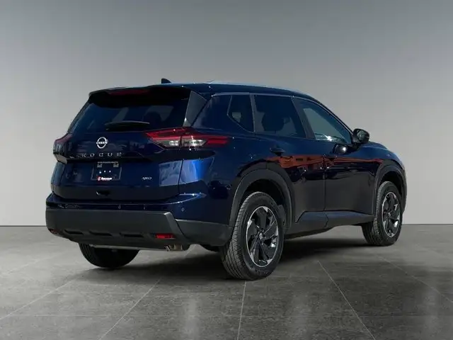 2025 Nissan Rogue SV Moonroof - Photo 7
