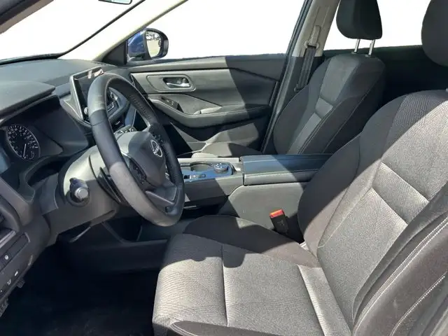 2025 Nissan Rogue SV Moonroof - Photo 12