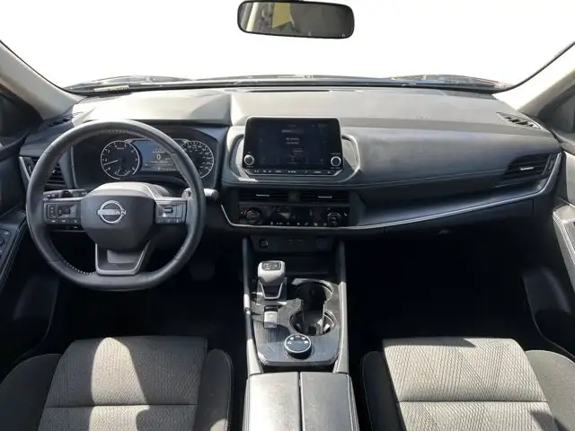 2025 Nissan Rogue SV Moonroof - Photo 14