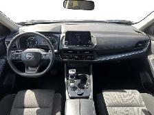 2025 Nissan Rogue SV Moonroof - Photo 14