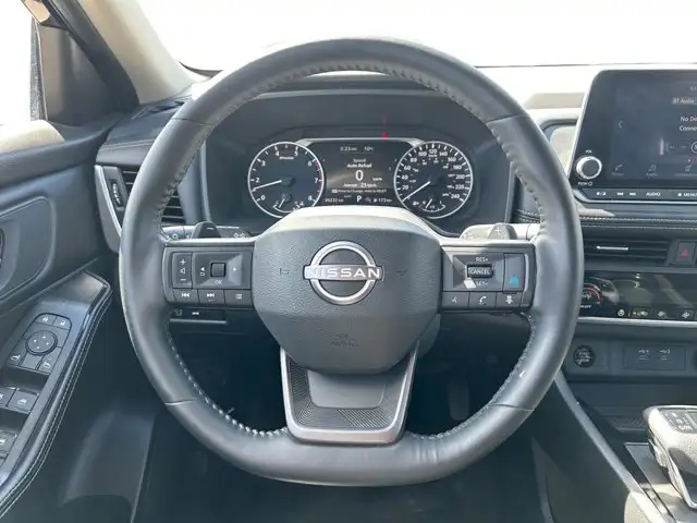 2025 Nissan Rogue SV Moonroof - Photo 16
