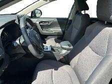 2019 Toyota RAV4 Hybrid XLE - Photo 12