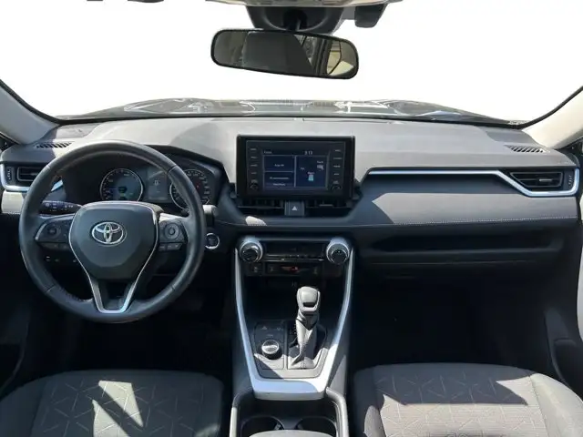 2019 Toyota RAV4 Hybrid XLE - Photo 14