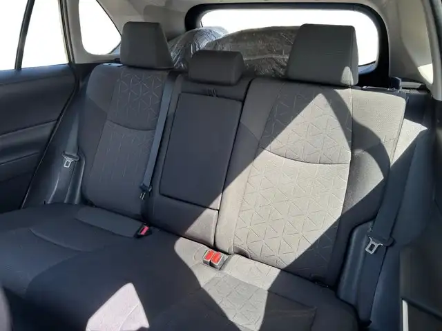 2019 Toyota RAV4 Hybrid XLE - Photo 17