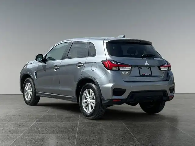 2024 Mitsubishi RVR SE - Photo 4