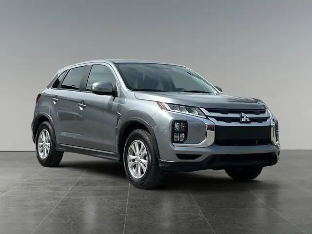 2024 Mitsubishi RVR SE - Photo 9