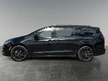 2025 Chrysler Pacifica Limited - Photo 2
