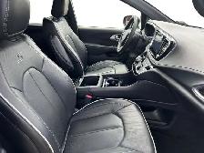 2025 Chrysler Pacifica Limited - Photo 13