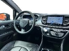 2025 Chrysler Pacifica Limited - Photo 16