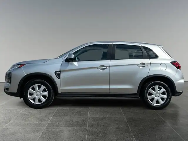 2026 Mitsubishi RVR ES - Photo 2