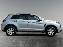 2026 Mitsubishi RVR ES - Photo 8